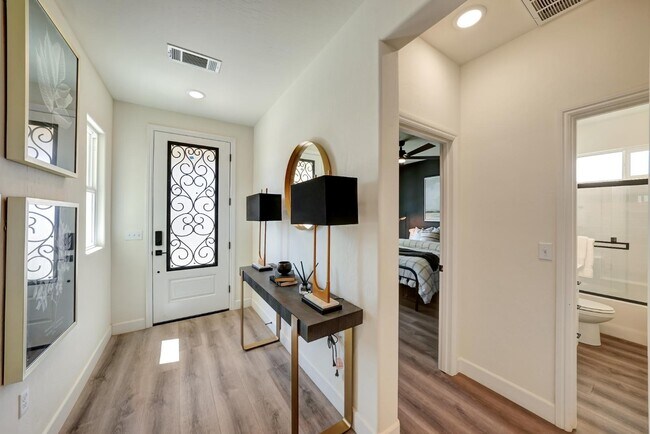 Building Photo - 168 N Falcon Ave