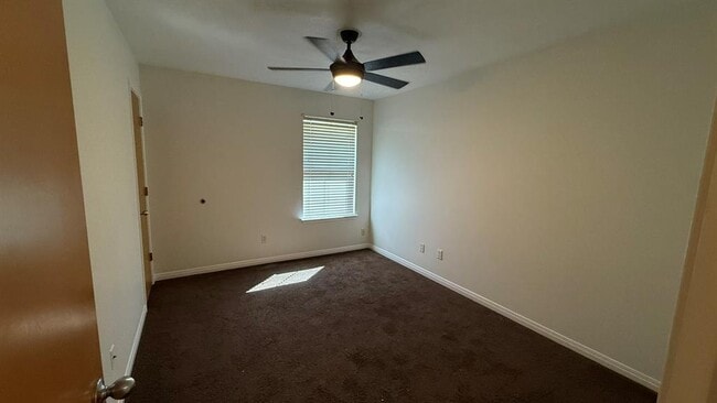 Building Photo - 249 Marvin Cove