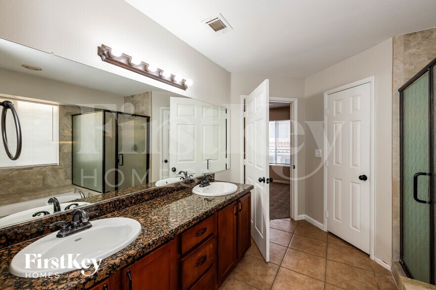 Building Photo - 2145 Hookcross Cir