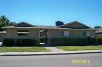 Building Photo - 245