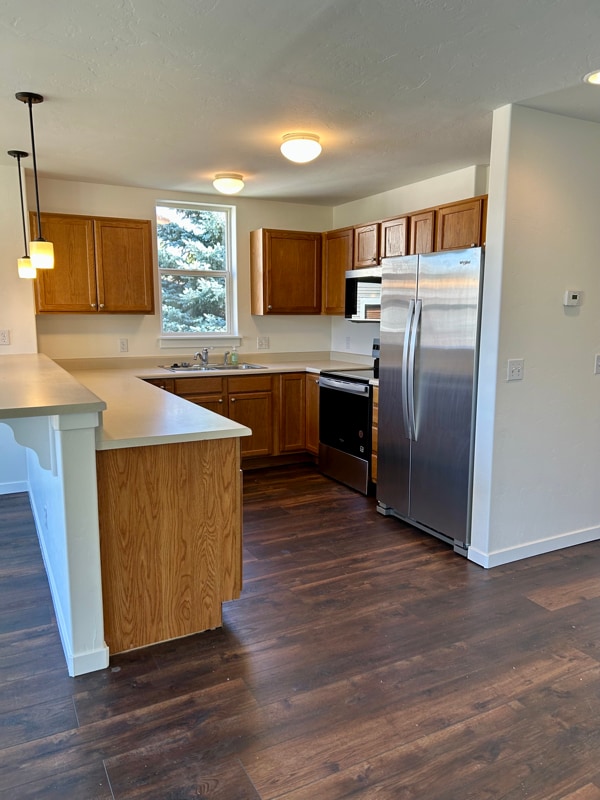 Building Photo - 350 Founders Ave