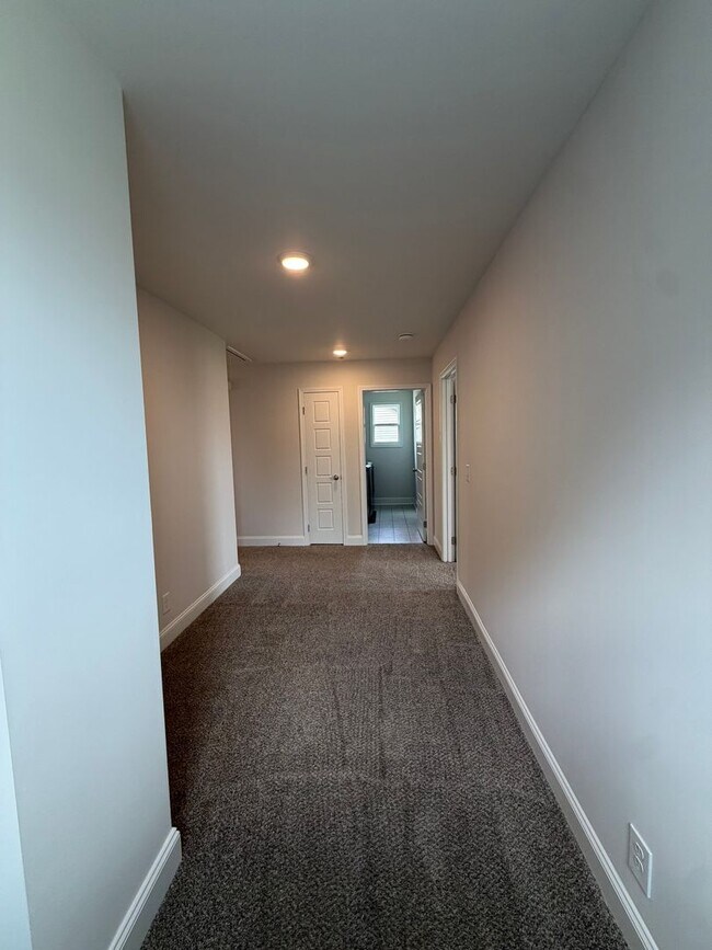 Building Photo - 2636 Rafiki Dr