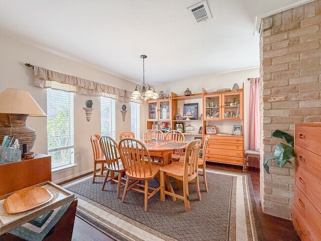 Building Photo - 3306 Hunterwood Dr