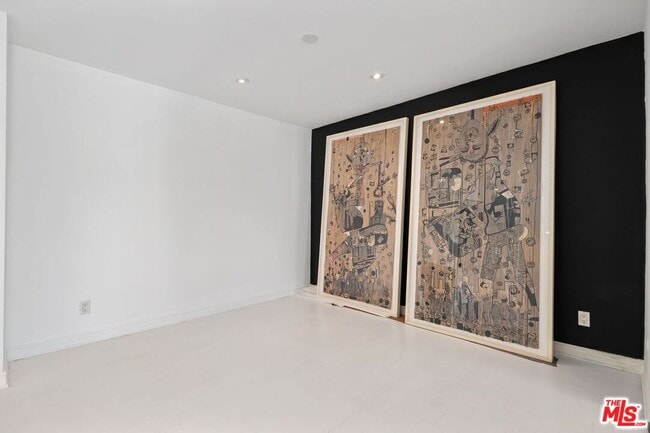 Building Photo - 949 Kings Rd