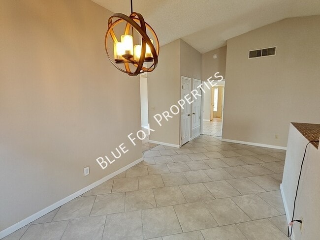 Building Photo - 5189 W Aquamarine St