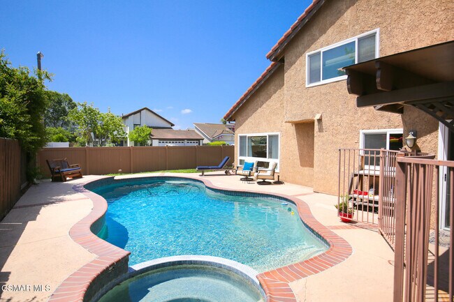 Building Photo - 2831 Shirley Dr