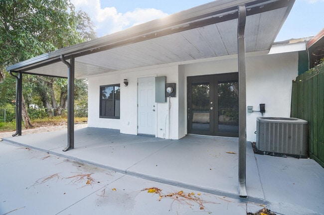 Building Photo - 20731 NW 41st Ave