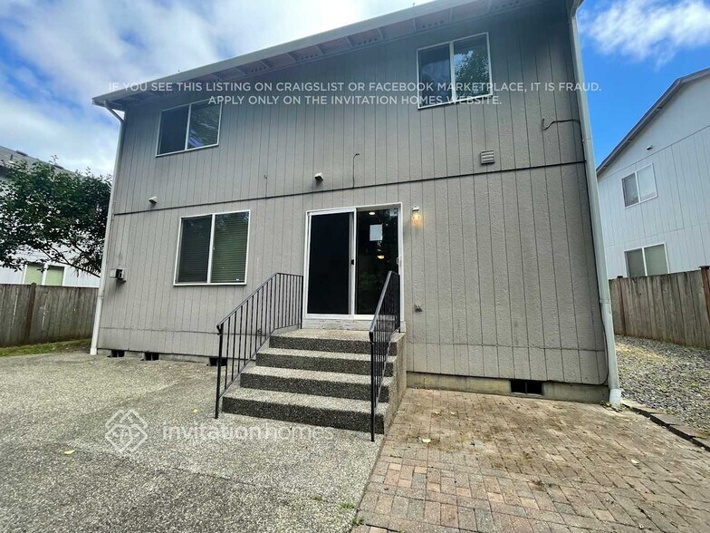 Building Photo - 6620 149th St Ct E