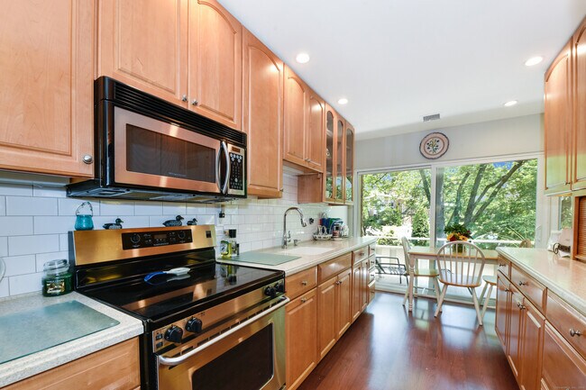 Building Photo - 59 Southport Woods Drive