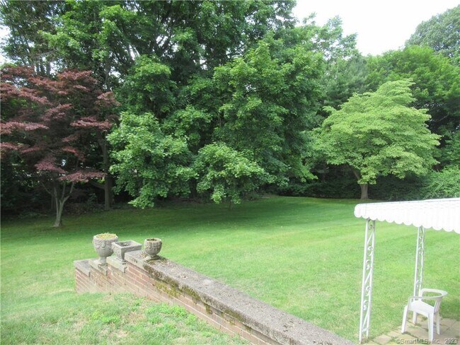 Building Photo - 32 Koger Rd
