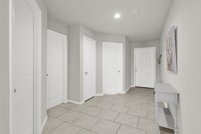 Building Photo - 3910 McDonough Way