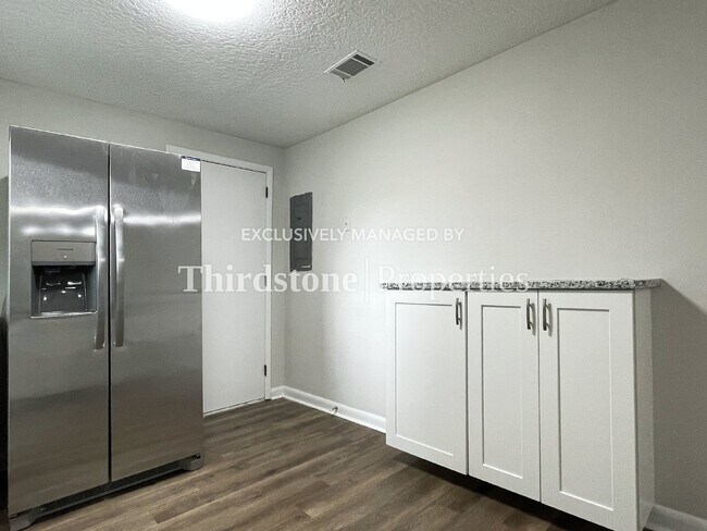 Building Photo - 5164 Timawatha Ave