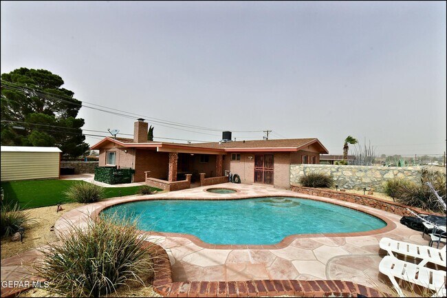 Building Photo - 7830 Basswood Ave