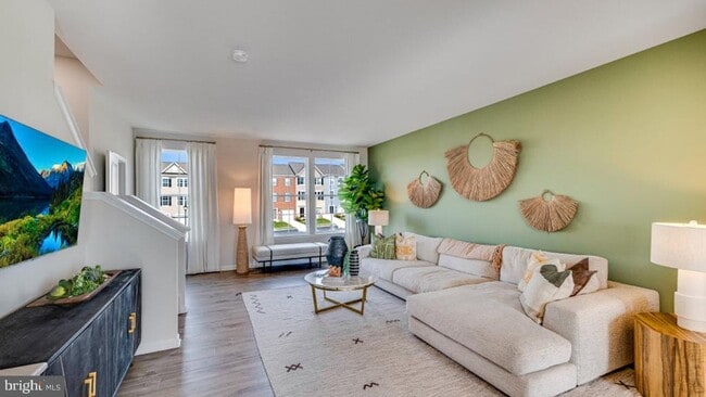 Building Photo - 40 Brookfield Mews