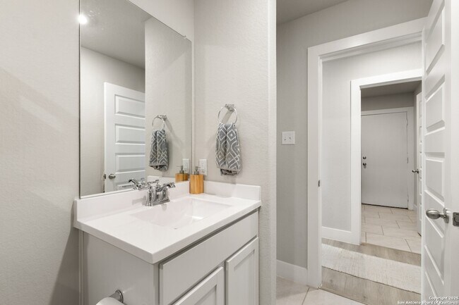 Building Photo - 21220 Cobbles Lp