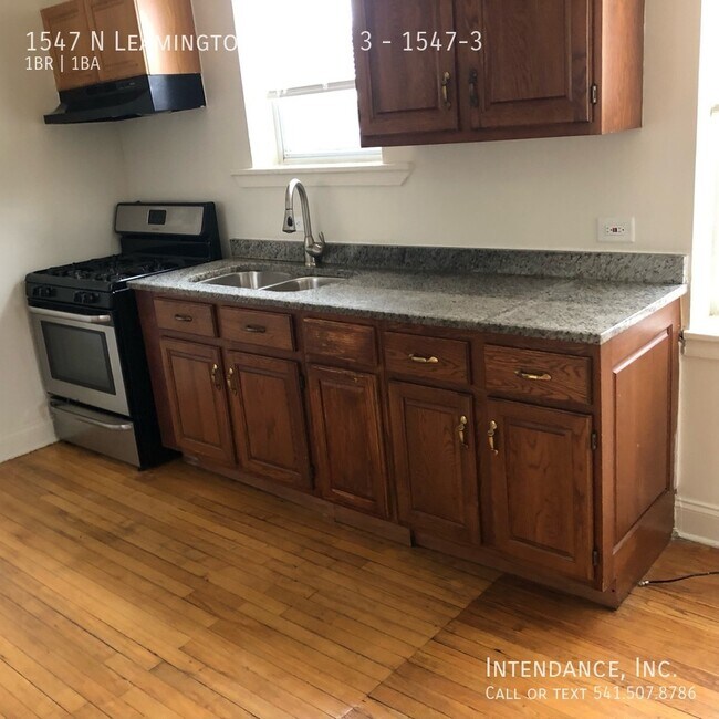 Building Photo - 1547 N Leamington Ave