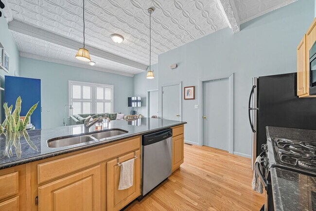 Building Photo - 183 Rindge Ave