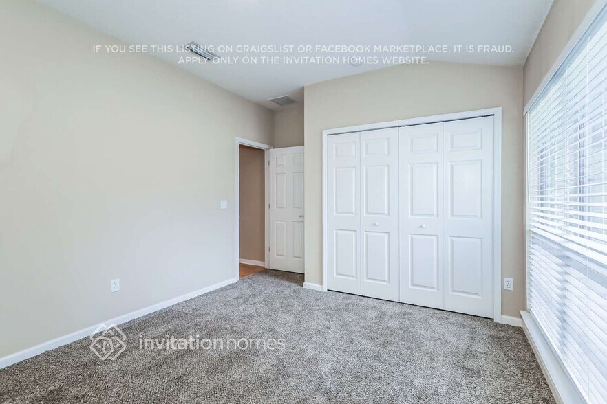 Building Photo - 420 Heather Park Ln