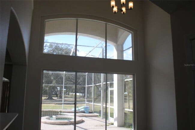 Building Photo - 1615 The Oaks Blvd