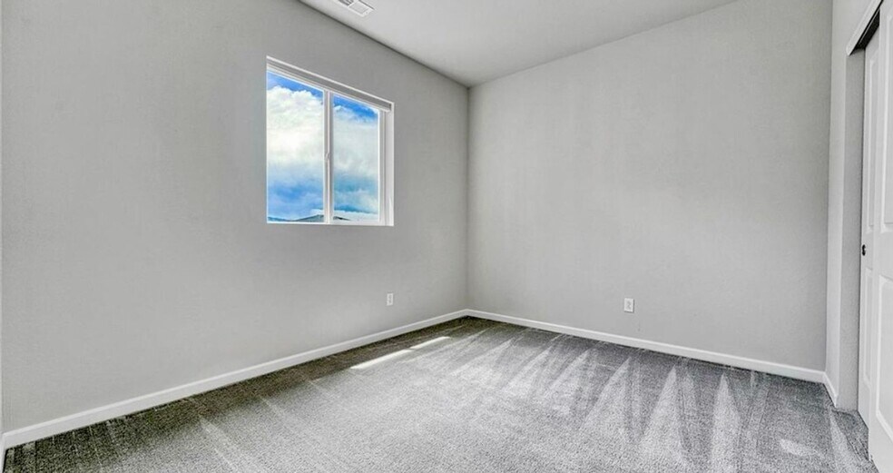 Building Photo - 8911 Eagle River St