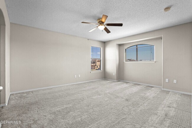 Building Photo - 3261 Garden Point Dr