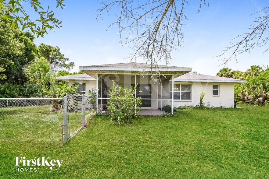 Building Photo - 3474 Tupelo Ave