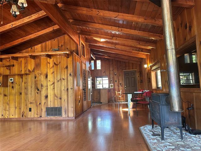 Building Photo - 111 Oaktree Ln