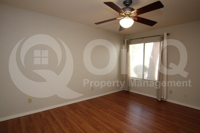 Building Photo - 2100 W Lemon Tree Pl