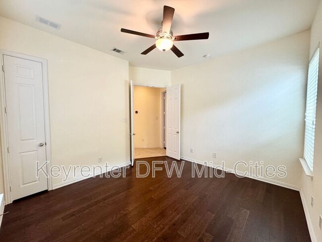 Building Photo - 8608 Newcastle Bend