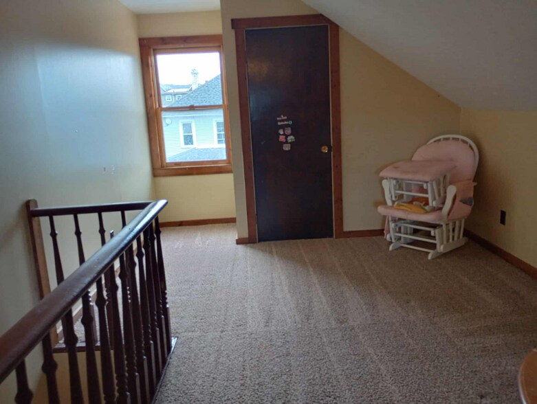 Building Photo - 109 Grand Ave