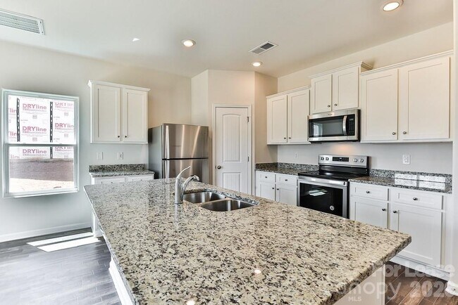 Building Photo - 6136 Ahoskie Dr