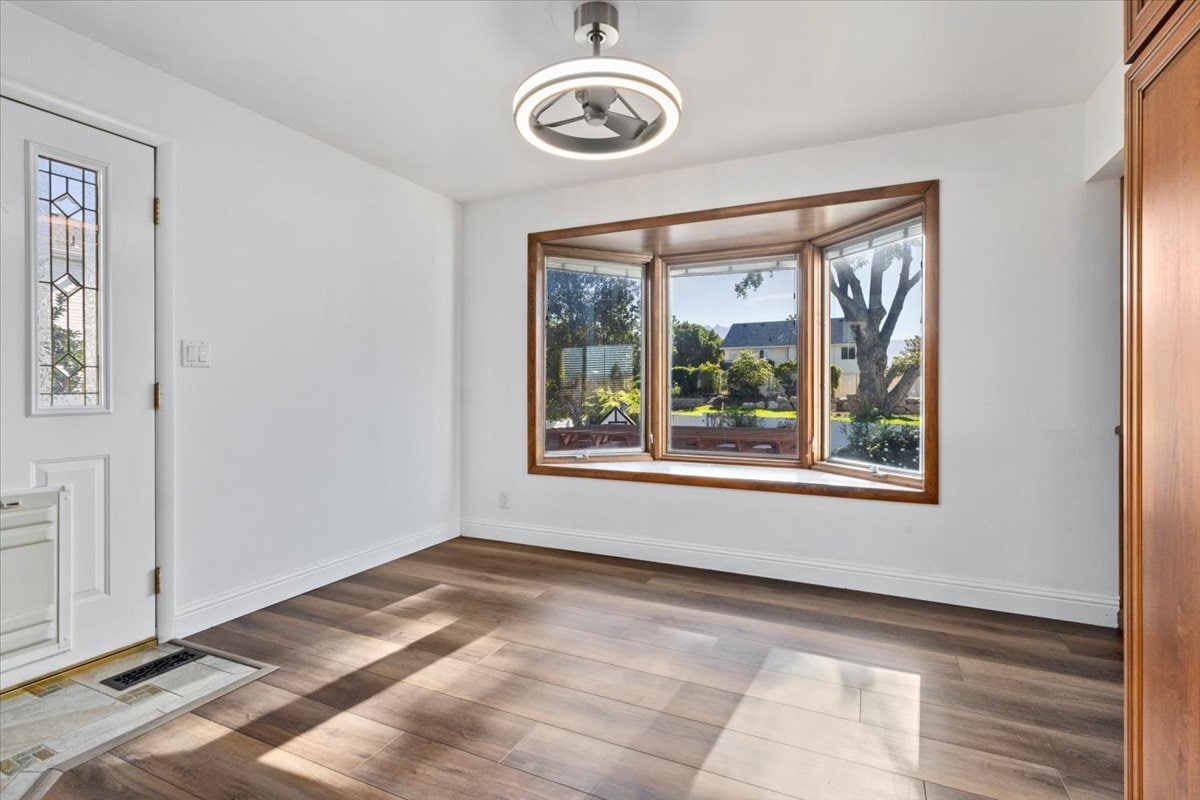 Dining room - 954 W River Point Cir