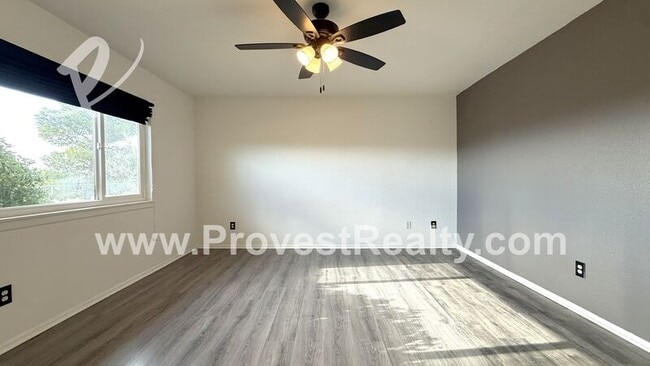 Building Photo - 15577 Tacony Rd