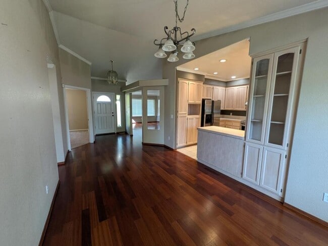 Building Photo - 2111 Garden Valley Way