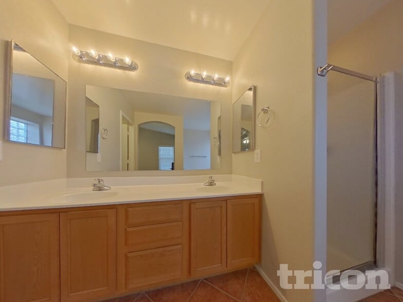 Building Photo - 24172 W Desert Bloom St