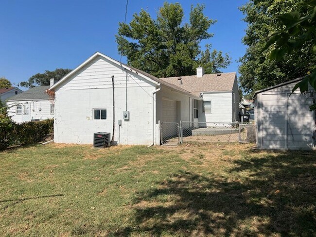 Building Photo - A Great 3BD/1BA Single Family Home!