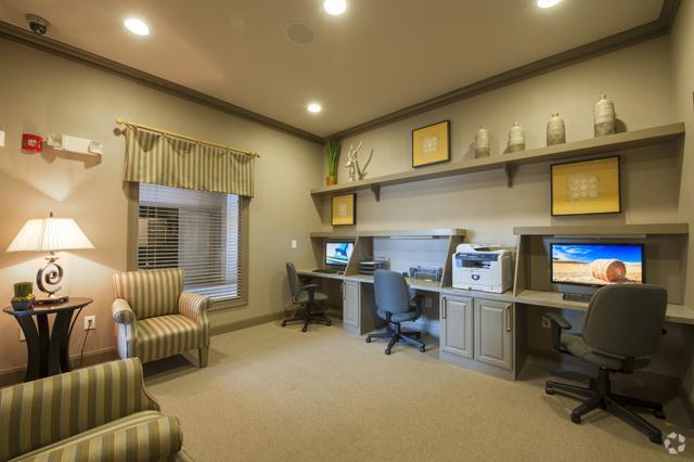 Business Center - Camden Amber Oaks