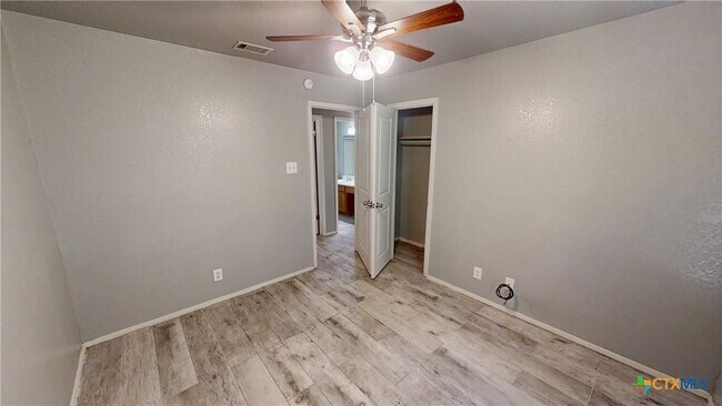 Building Photo - 2606 Cross Timber Dr