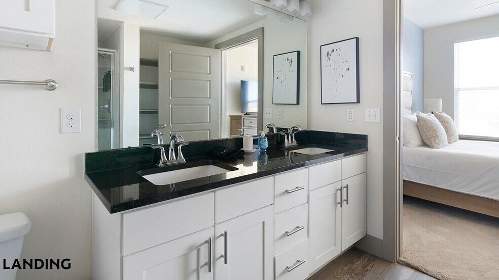 Building Photo - 300 Enclave Dr