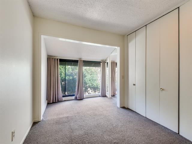 Building Photo - 1800 Navajo Pl