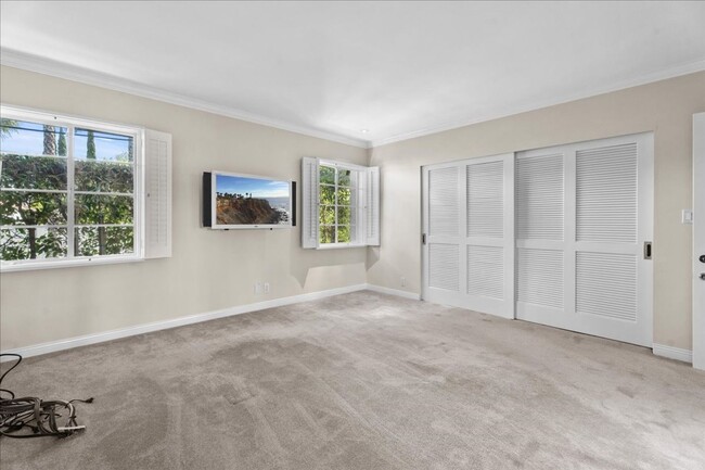 Building Photo - Luxury Private 2 bd Rental Home w/ Pool