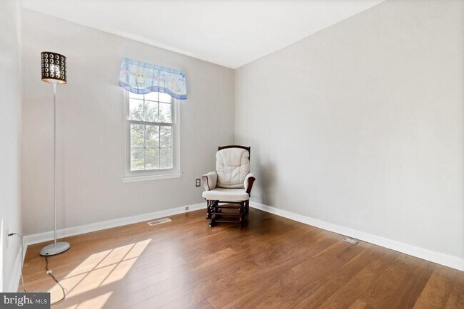 Building Photo - 18930 Birdseye Dr