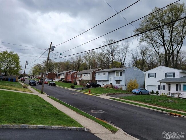 Building Photo - 94 Garfield Ave