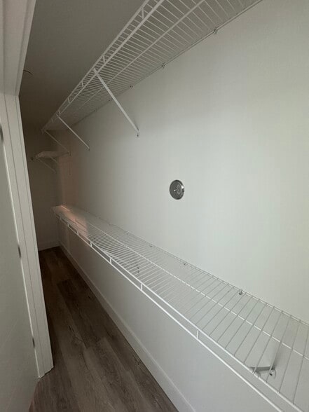 FULL SPACE CLOSET - 60 NW 31st St