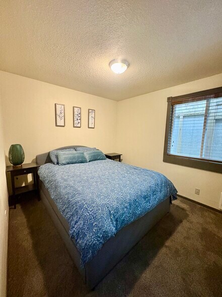 Building Photo - 312 S Nebraska St