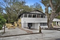 Building Photo - 4705 Hollingsworth Ave