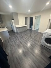 Building Photo - 8715 Burton St