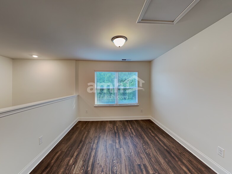 Building Photo - 5125 Cranford Ct