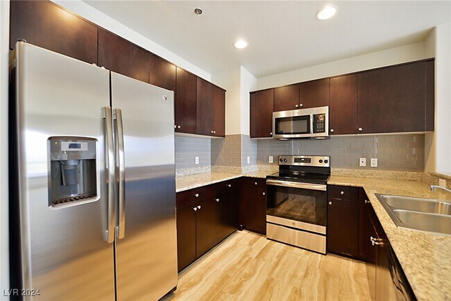 Building Photo - 8255 S Las Vegas Blvd