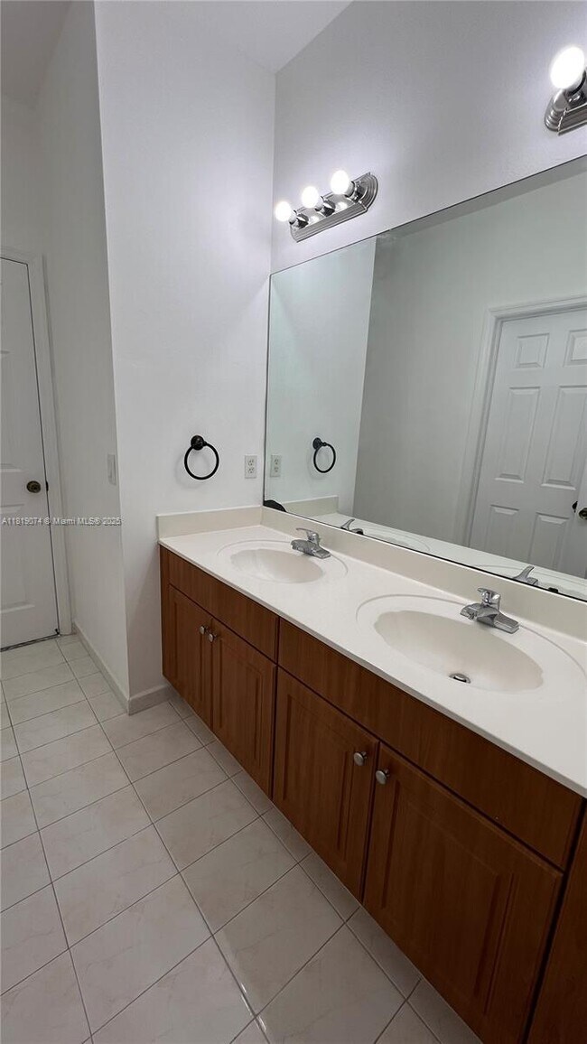Building Photo - 3001 SW 156th Ave